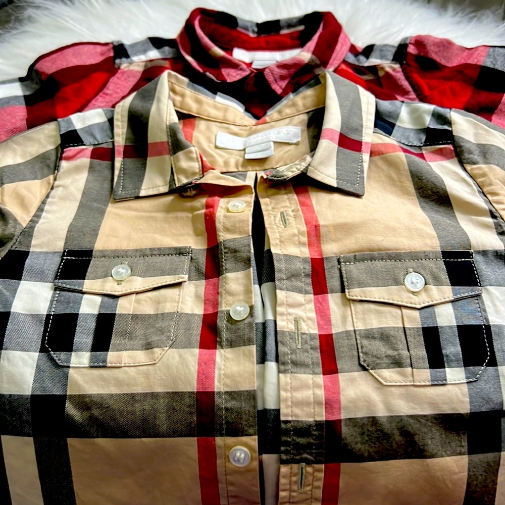 Authentic Burberry toddlers button up shirt SOLD as a set !! Size 18mo